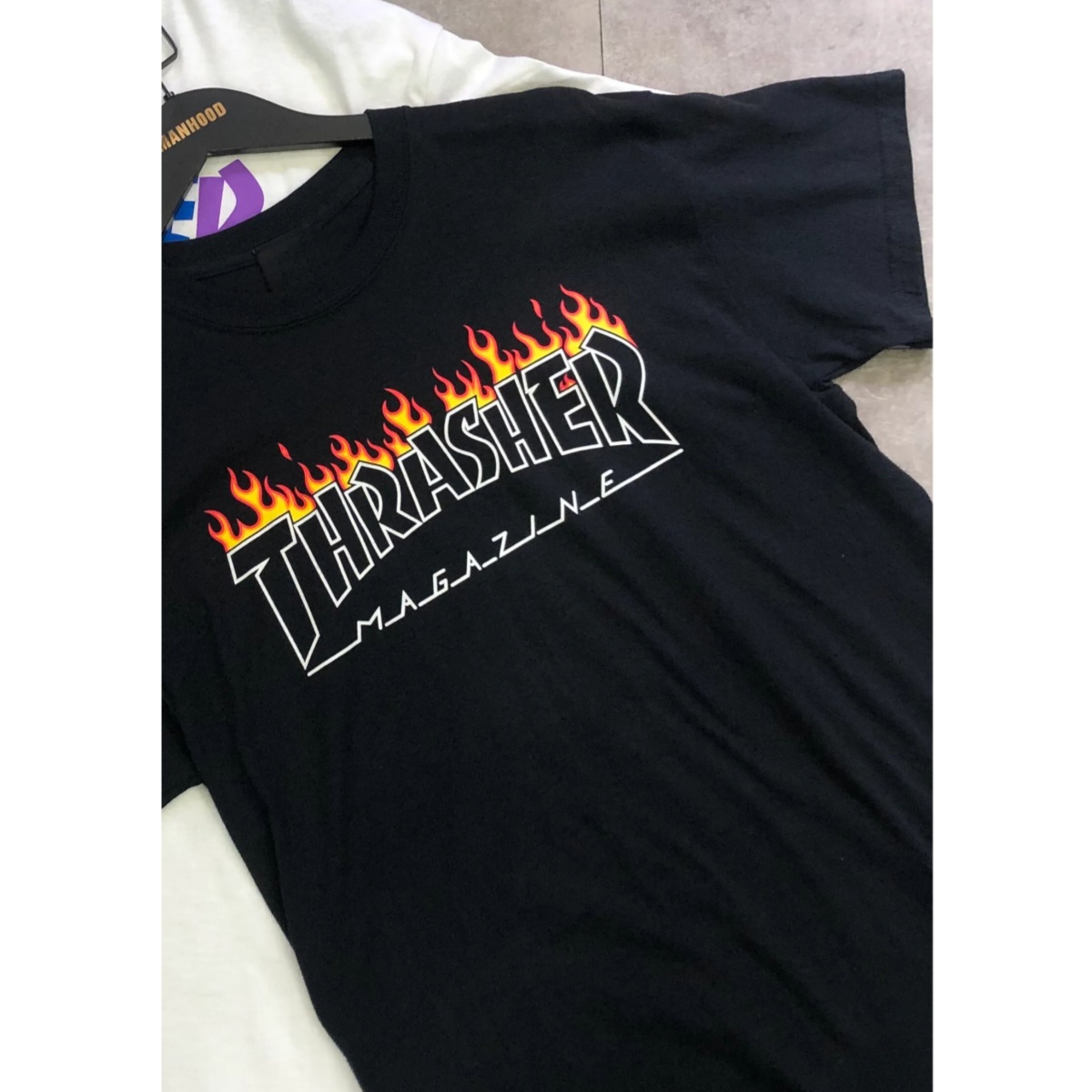 Klassiek FLAME LOGO Skateboard - Streetwear Brand Magazine recensie en prijs